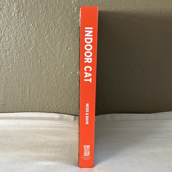 Indoor Cat Book Laura J. Moss Enrich Cat Life Guide Pet Care Hardcover - Picture 6 of 11